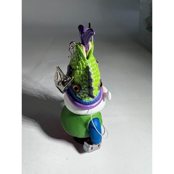 Vintage Christmas Ornaments Hallmark 2004 Fisherman Santa Claus Fun Fish on Head - Picture 4 of 9